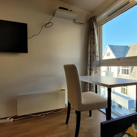 Apartment Koselig Naert Sentrum